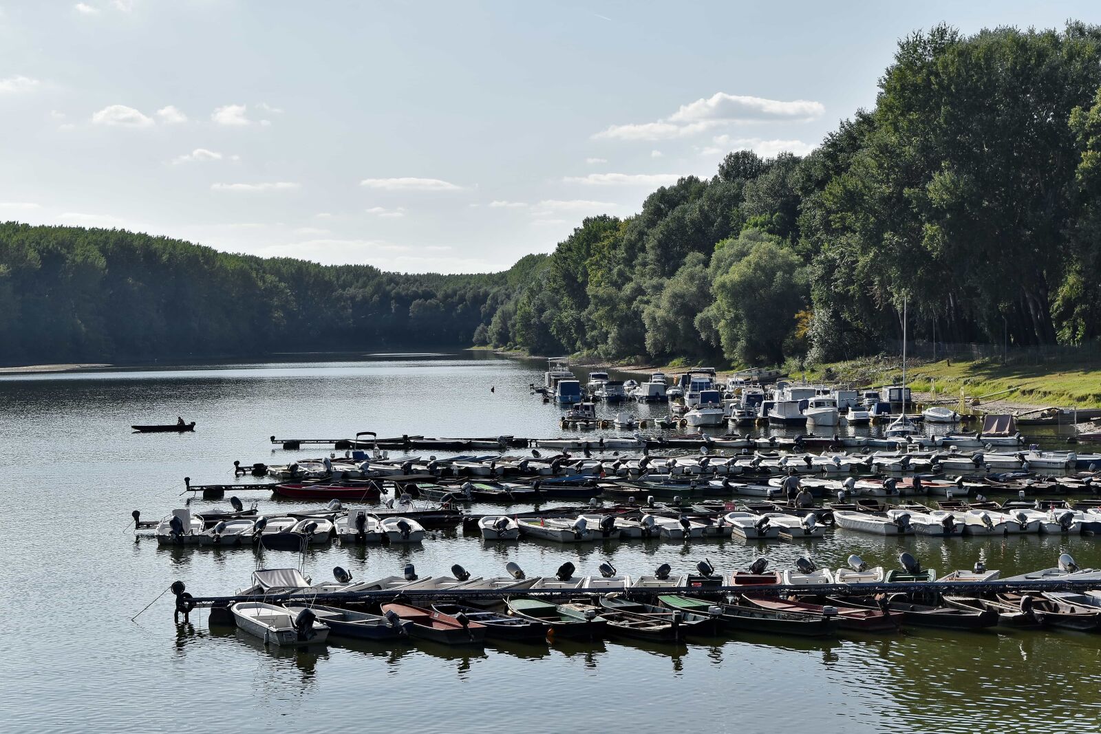 Nikon D5500 sample photo. Boats, danube, lakeside, resort photography