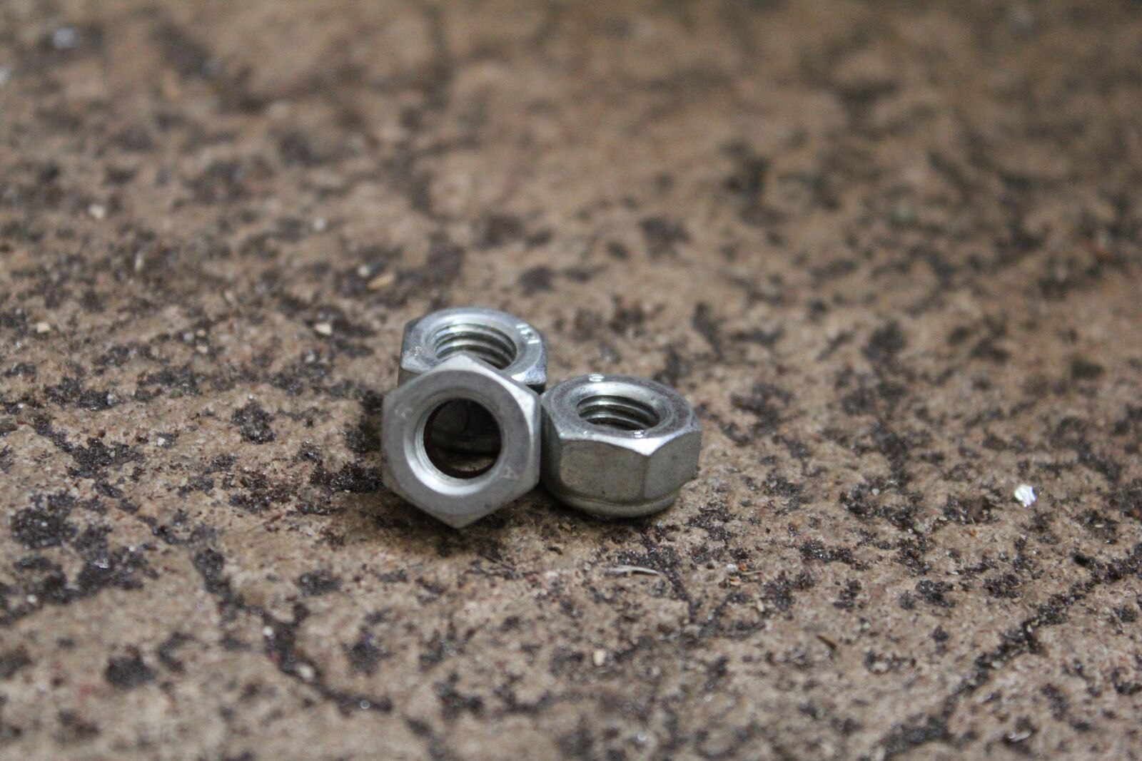Canon EOS 60D sample photo. Nuts, tool, industry photography