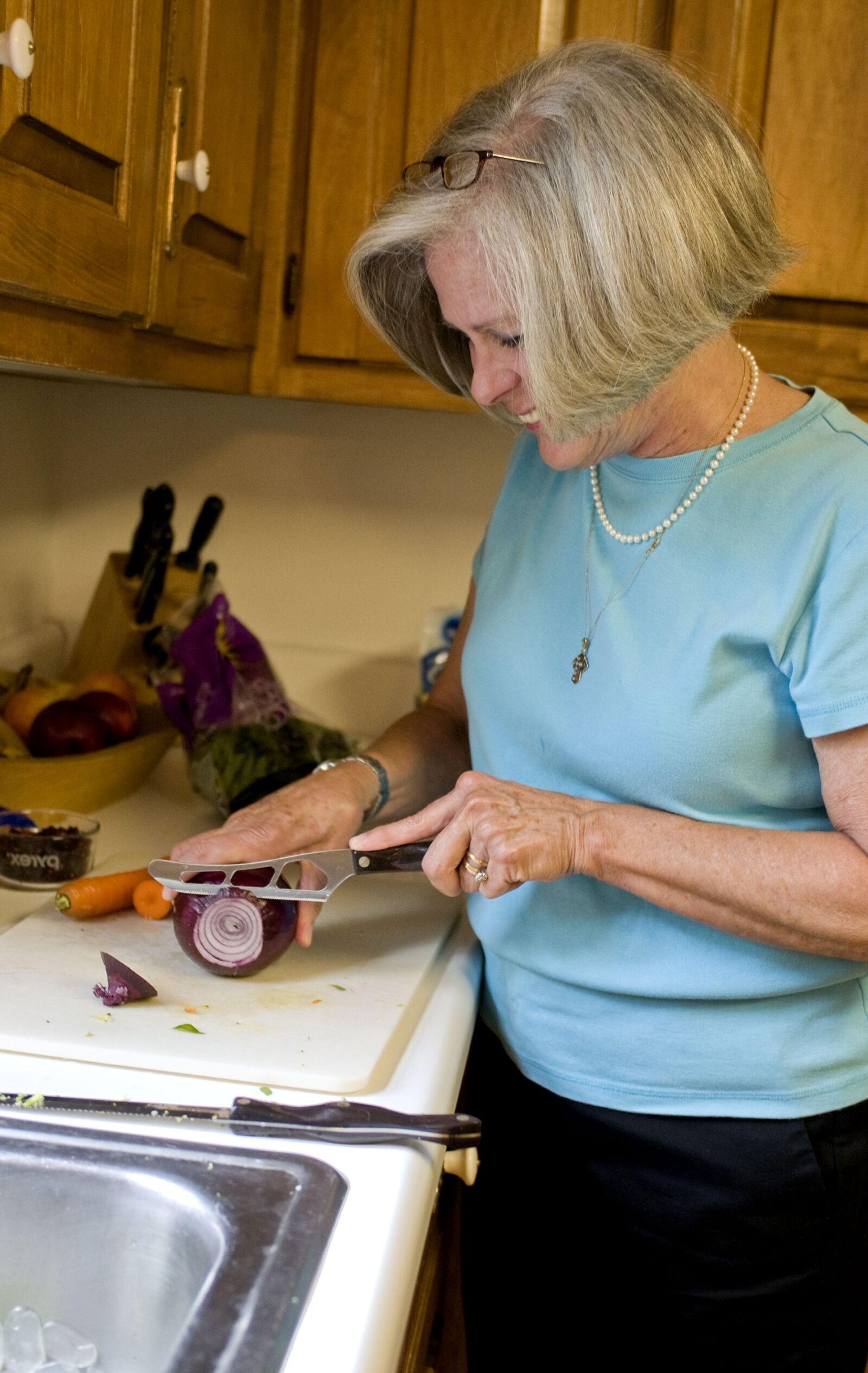 Nikon D300 sample photo. Lunch, meal, preparation, cutting photography