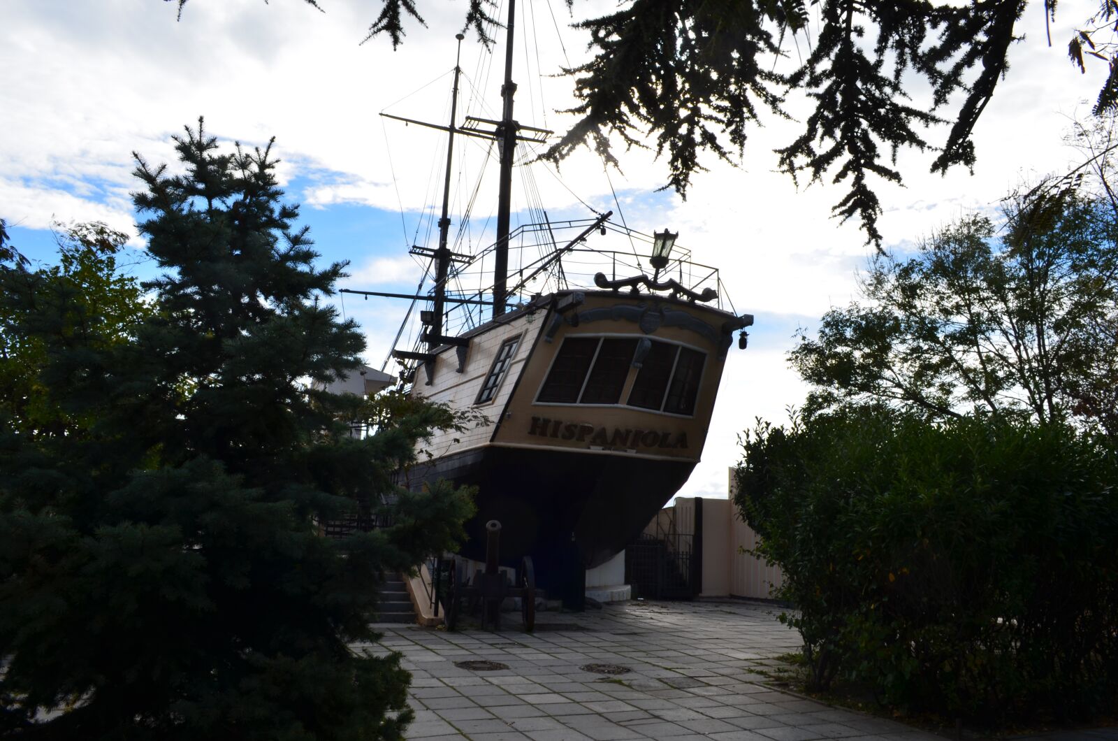 Nikon D5100 sample photo. Ship, hispaniola, cinema photography