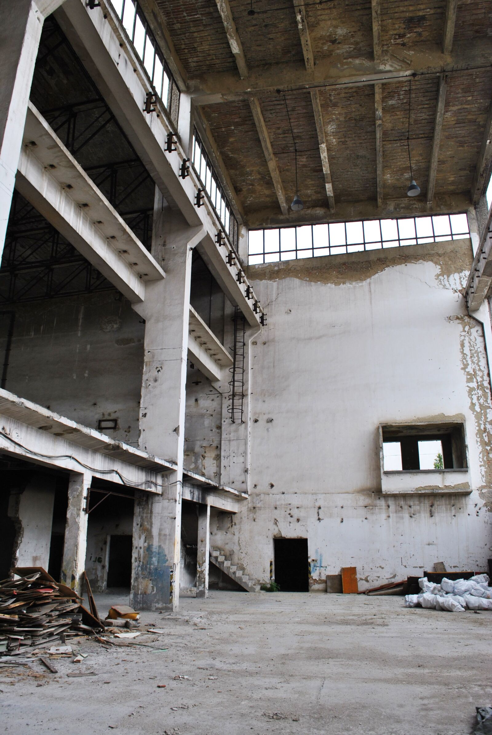 Nikon D3000 sample photo. Building, urbex, fracture photography