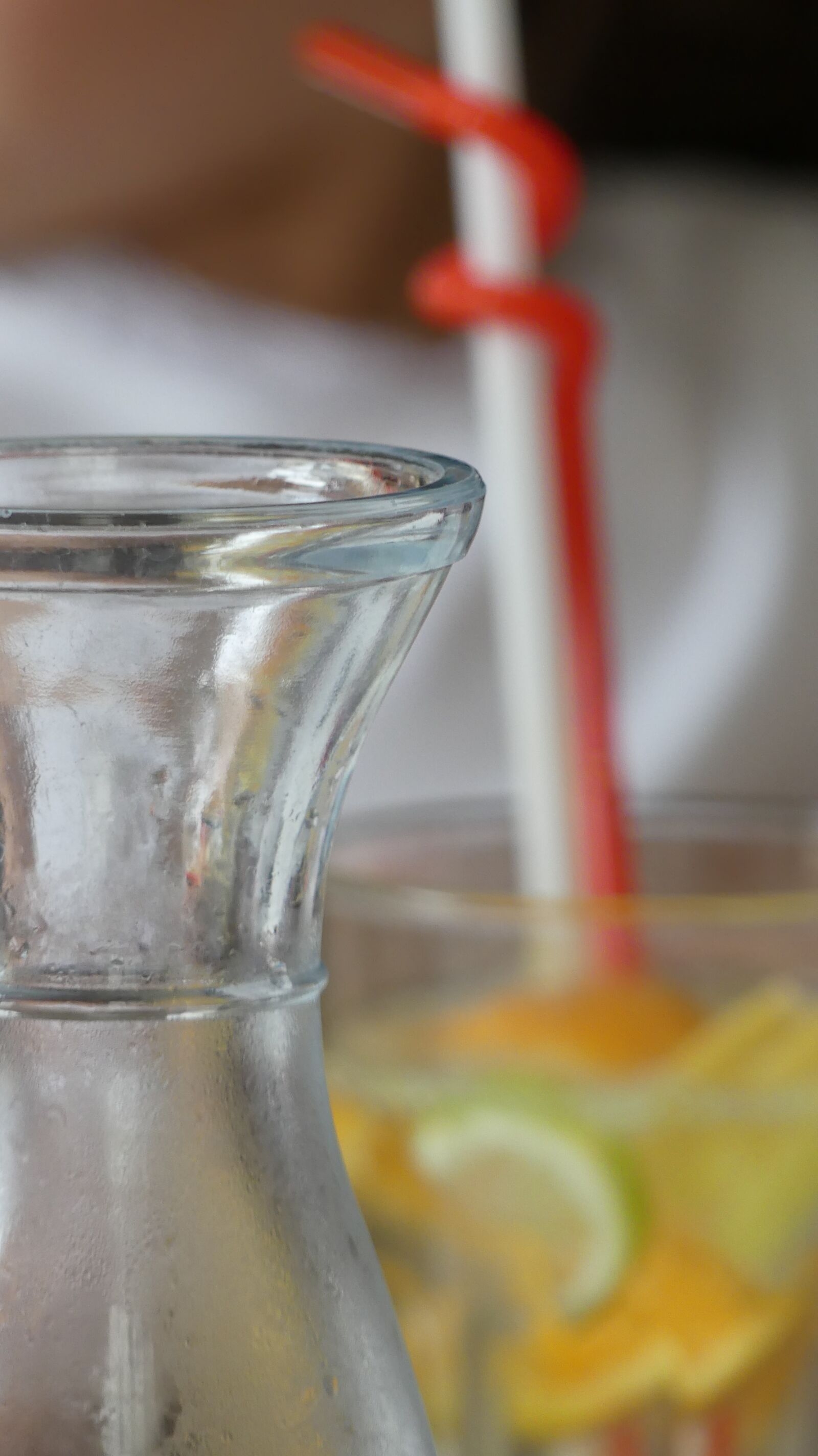 Panasonic Lumix DMC-FZ300 sample photo. Glass, straw, drink photography