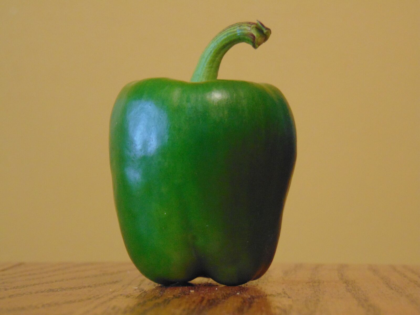 Sony Cyber-shot DSC-H300 sample photo. Green pepper, vegetable, green photography