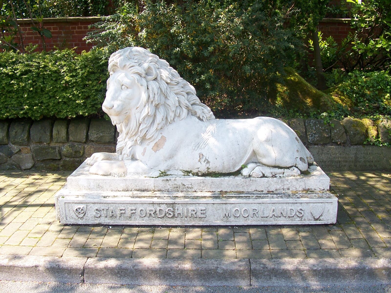 Kodak Z700 ZOOM DIGITAL CAMERA sample photo. Lion, stone, statue photography
