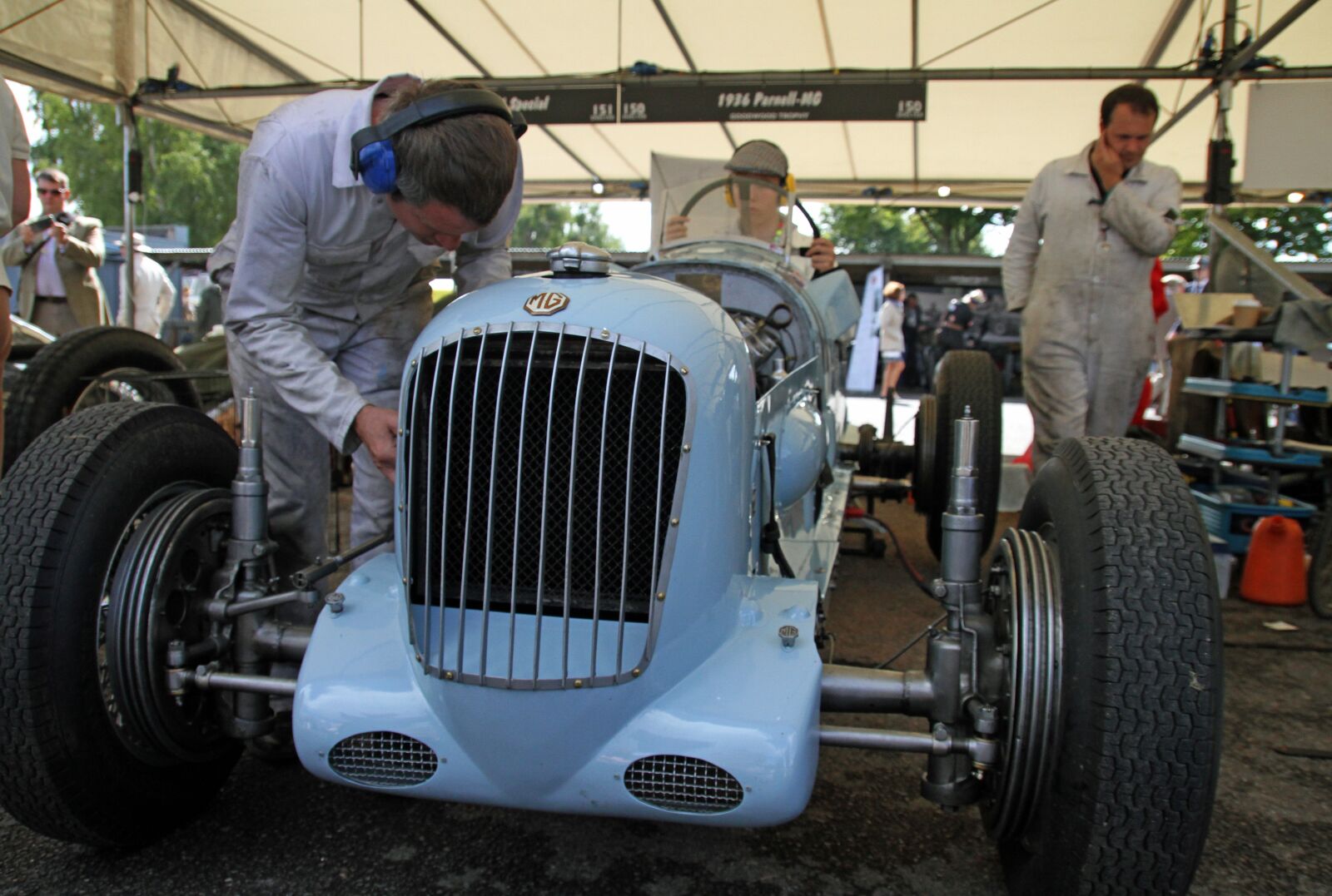 Canon EOS 7D sample photo. Mg, car, goodwood festival photography