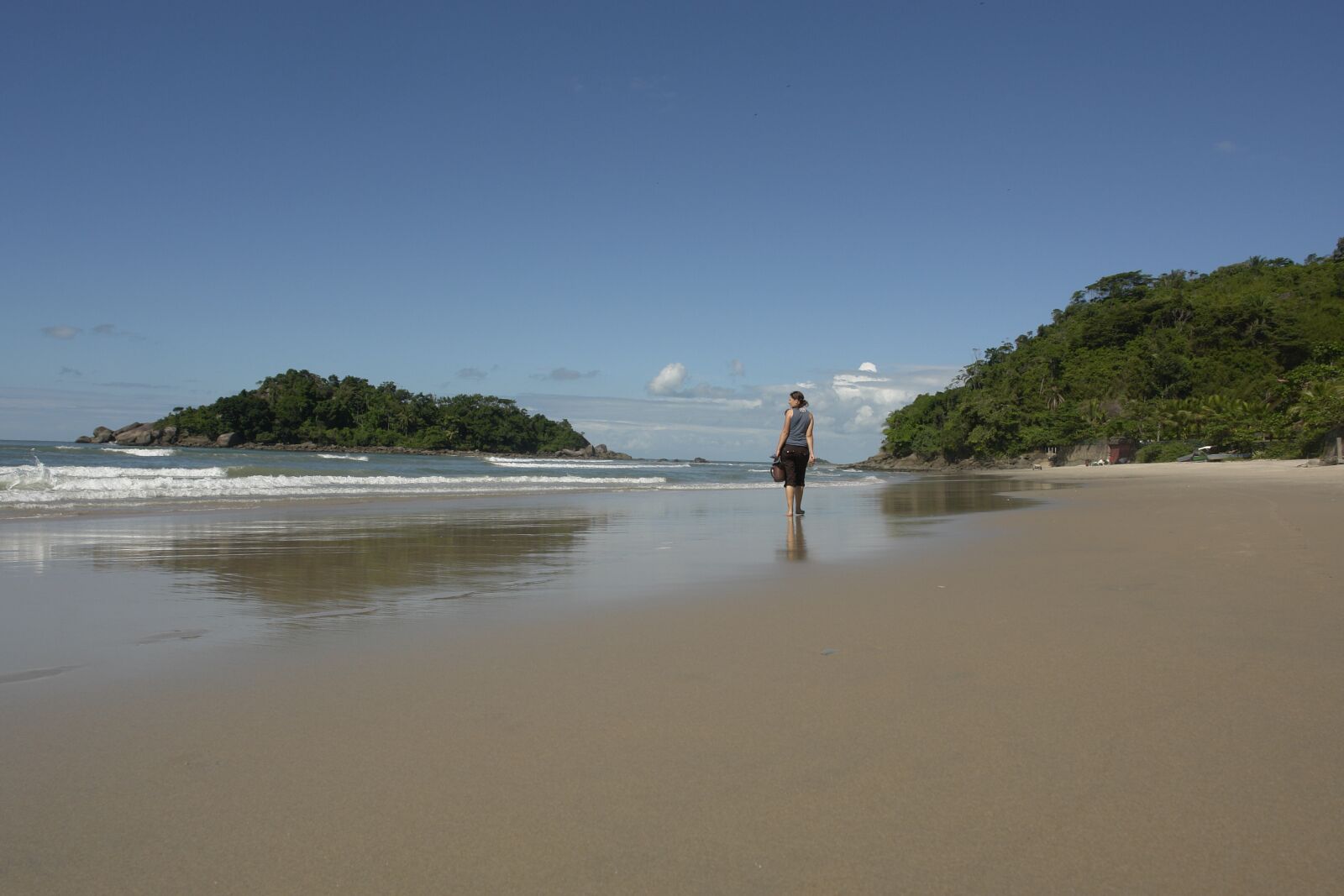 Sony DSC-R1 sample photo. Brazil, beach, sea photography