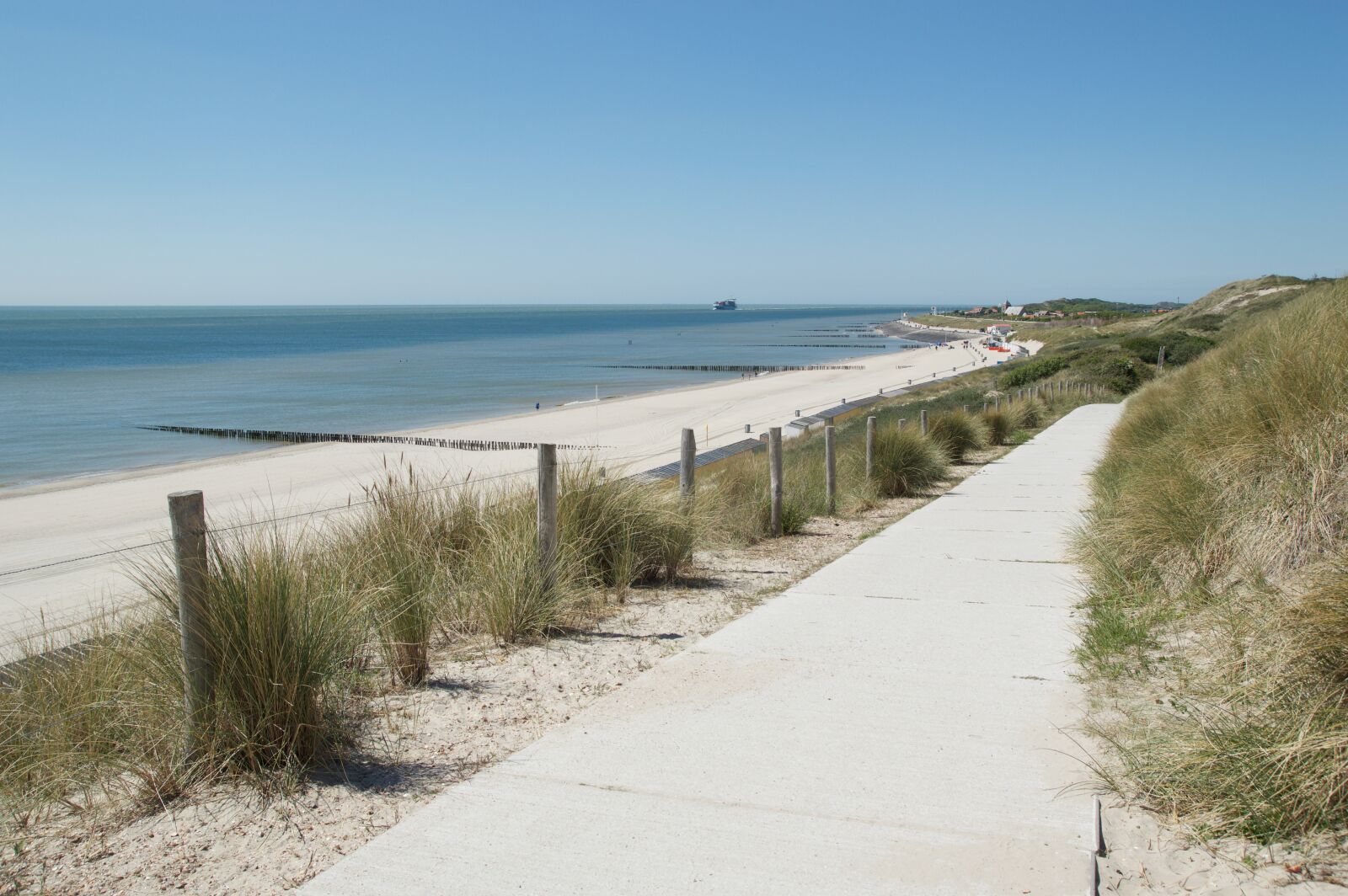 Nikon D3200 sample photo. Sea, dunes, coast photography