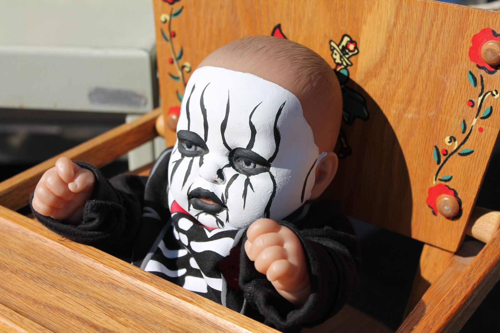 Canon EOS 1100D (EOS Rebel T3 / EOS Kiss X50) sample photo. Pediophobia, halloween doll, haunted photography