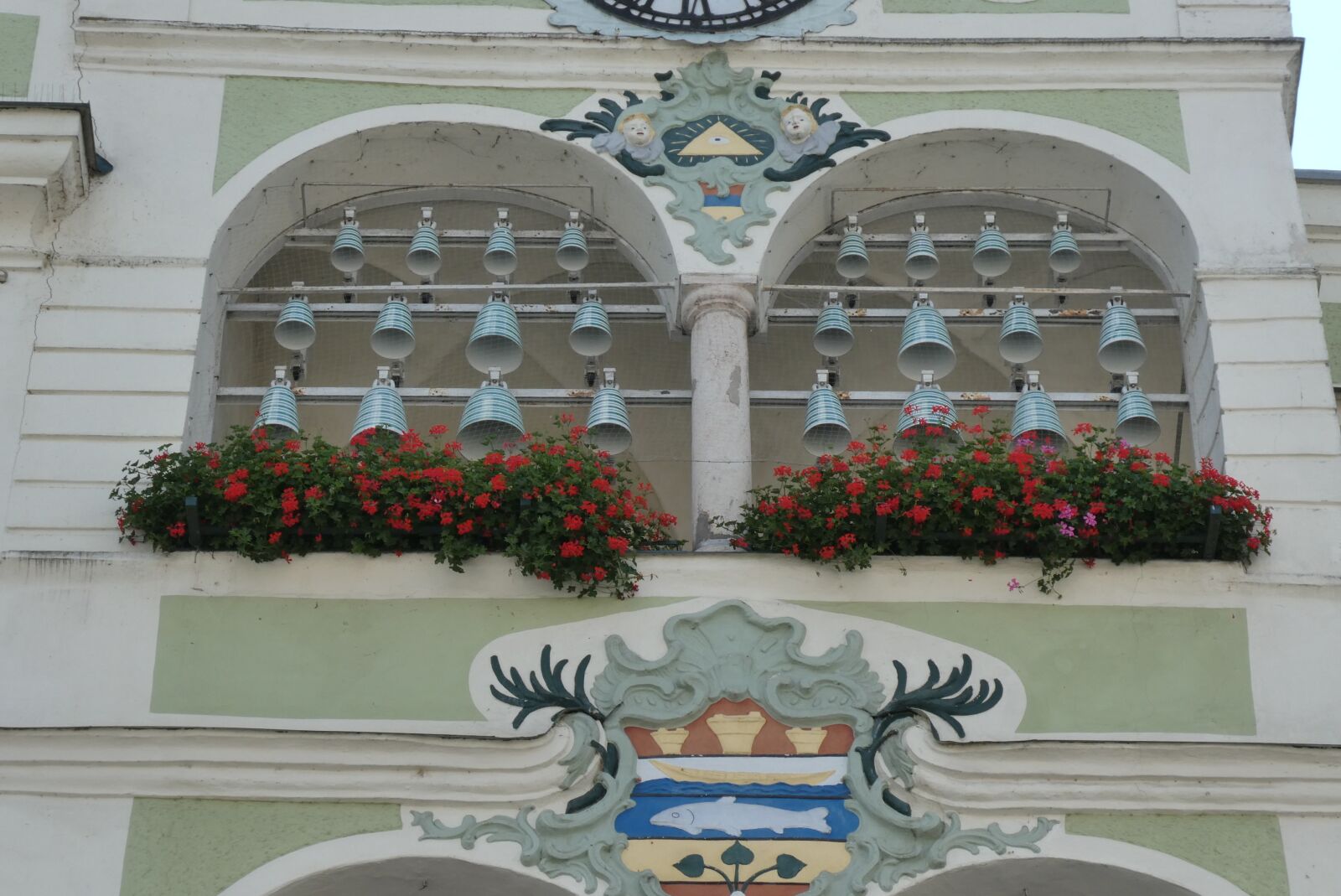 Panasonic Lumix DC-ZS70 (Lumix DC-TZ90) sample photo. Carillon, chimes, ceramics photography