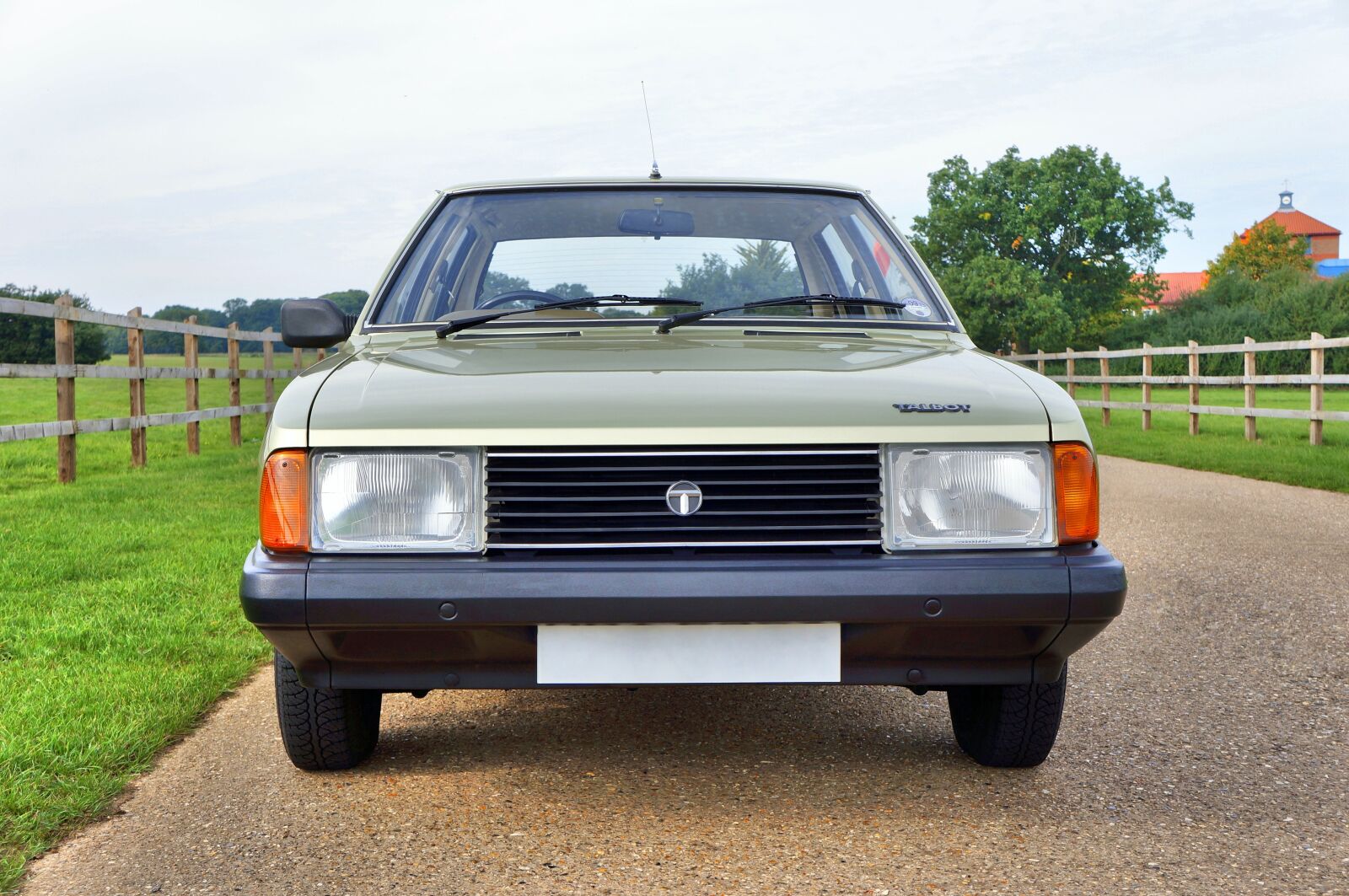 Sony Alpha NEX-5N sample photo. Old car, car, old photography