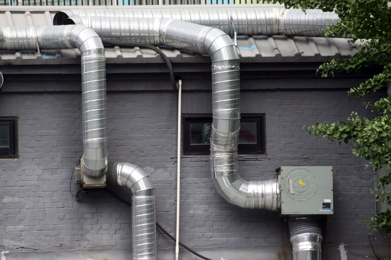 Canon EOS 50D sample photo. Air vent, vents, building photography