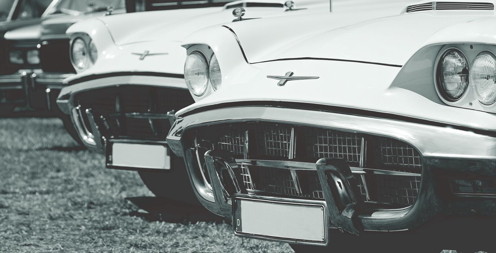 Canon EOS 100D (EOS Rebel SL1 / EOS Kiss X7) sample photo. Oldtimer, american classic cars photography
