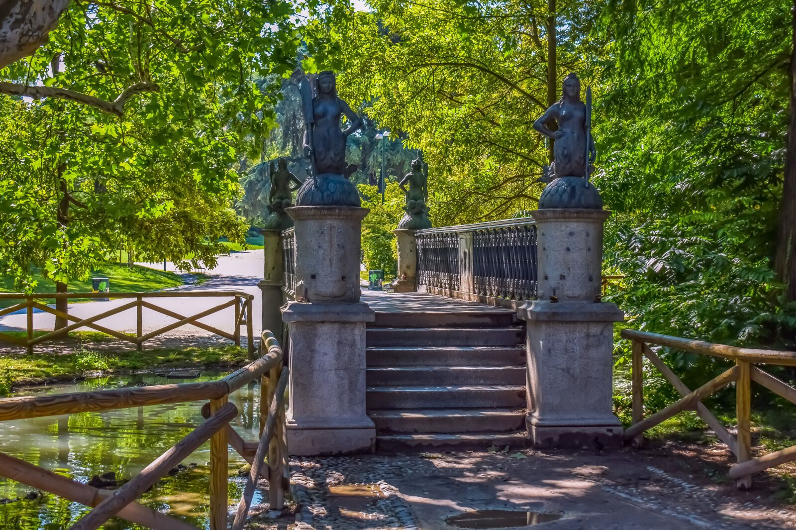 Nikon D3300 sample photo. Edit tags, bridge, park photography