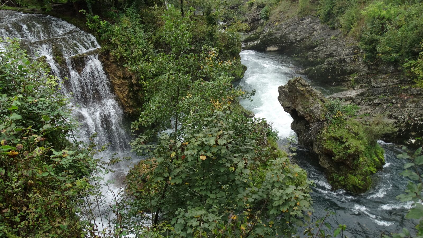 Sony Cyber-shot DSC-HX300 sample photo. Waterfalls, river, slunjčica photography