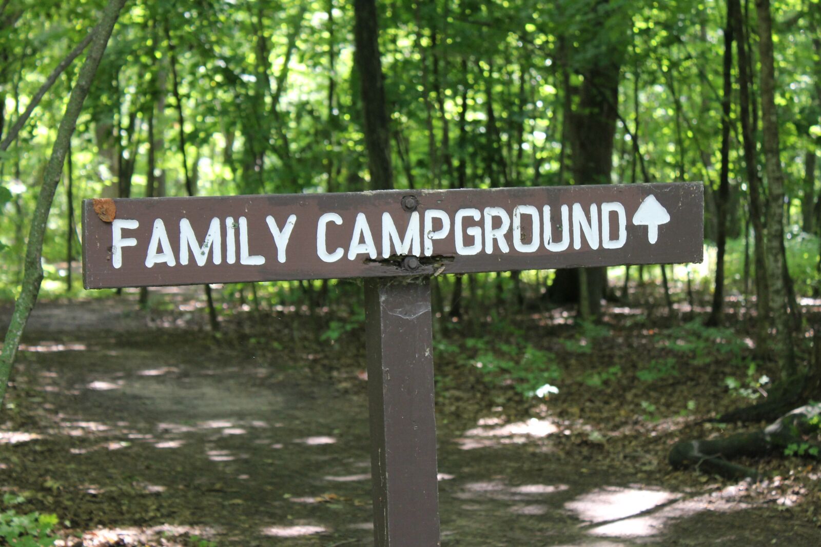 Canon EOS 1100D (EOS Rebel T3 / EOS Kiss X50) sample photo. Campground, camping, sign photography