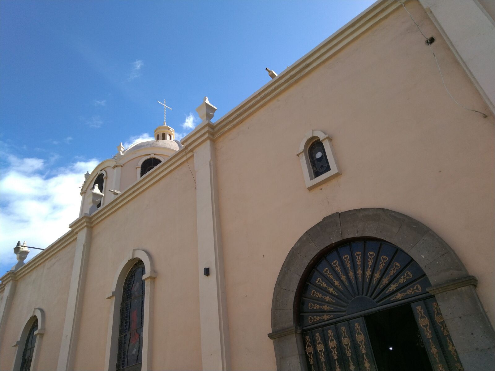 ASUS ZenFone Max Pro M1 (ZB602KL) (WW) / Max Pro M1 (ZB601KL) (IN) sample photo. Easter travel, palm sunday photography