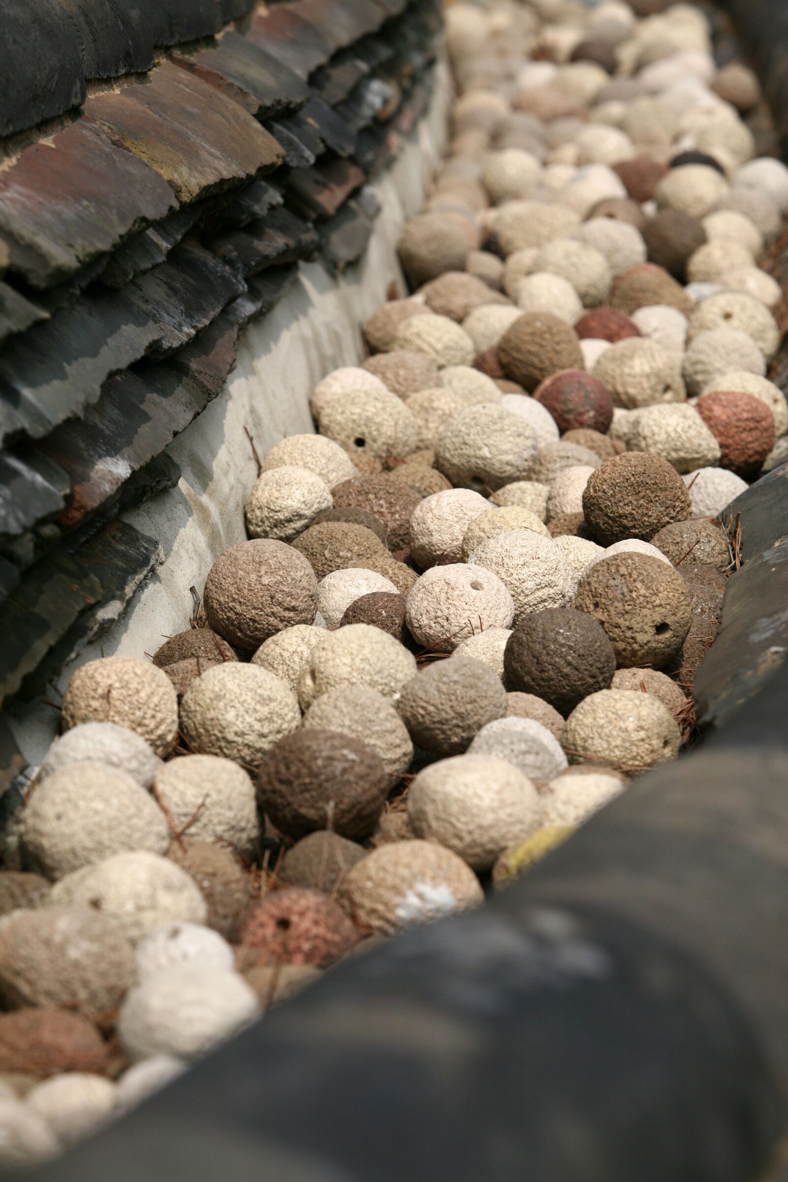 Canon EOS 5D sample photo. Stone wall, marble, circle photography
