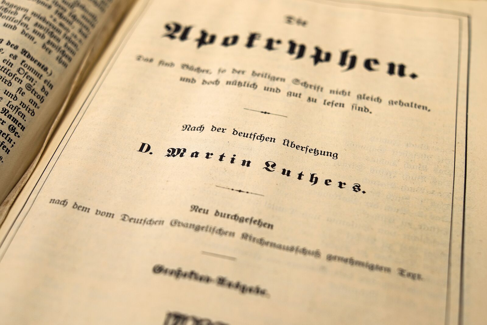 Fujifilm X-T10 + Fujifilm XF 35mm F1.4 R sample photo. Book, bible, old photography