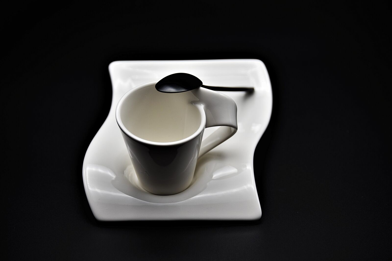 Nikon D750 sample photo. Coffee cup, spoon, cover photography
