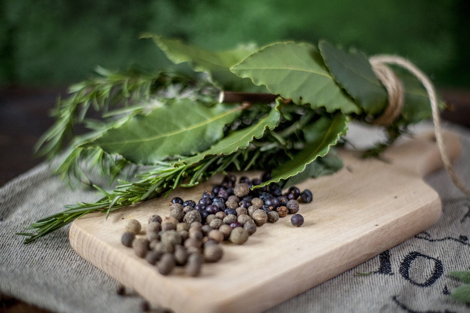 Canon EOS 5D Mark II sample photo. Food, leaf, wood photography