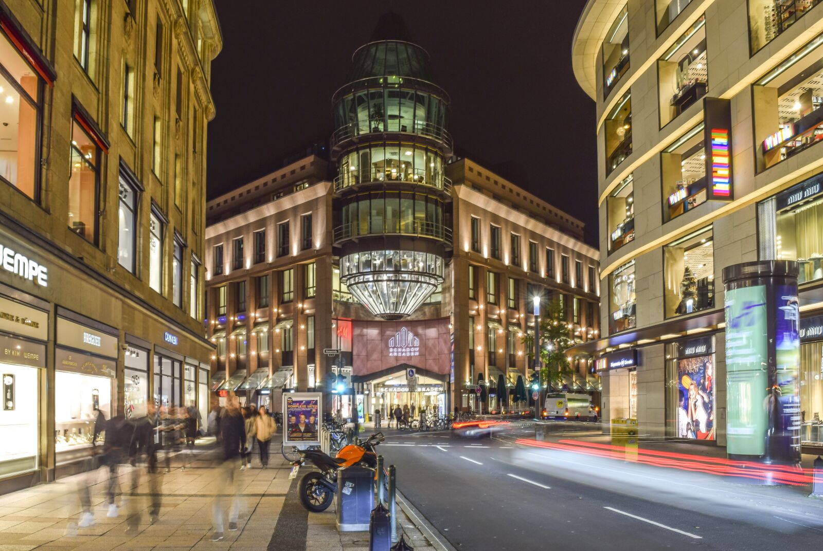 Nikon D3300 sample photo. City, night, architecture photography