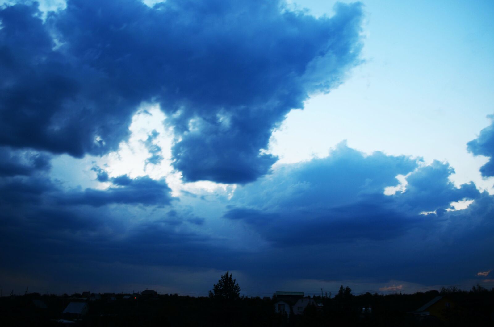 Nikon D5100 sample photo. Morning, clouds, sky photography