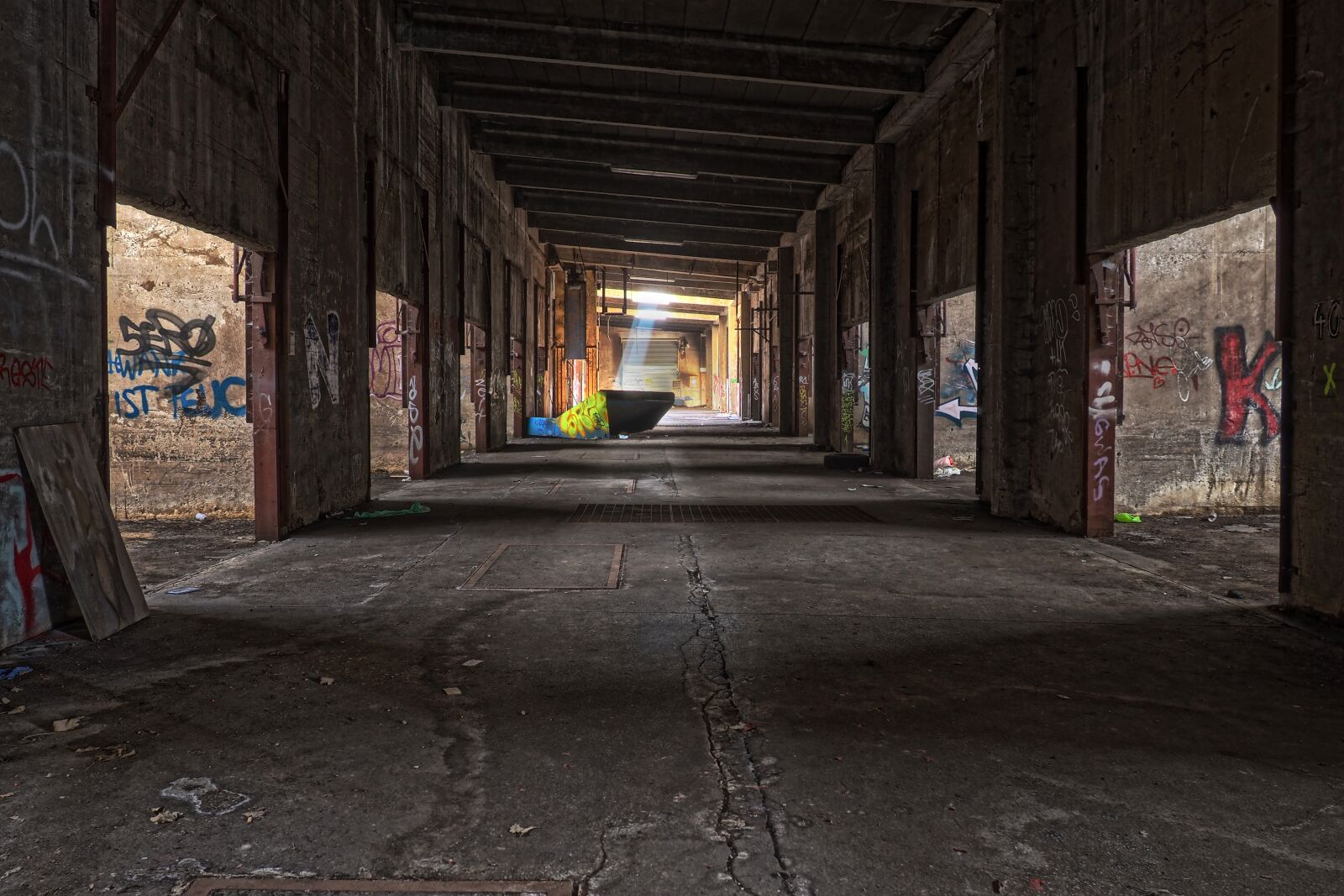 Olympus OM-D E-M10 sample photo. Architecture, abandoned, old photography
