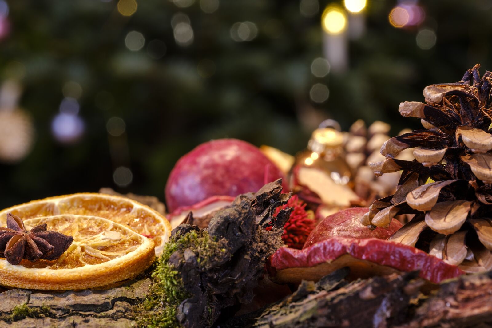 Fujifilm X-T2 + Fujifilm XF 80mm F2.8 R LM OIS WR Macro sample photo. Christmas, christmas time, weinachtlich photography