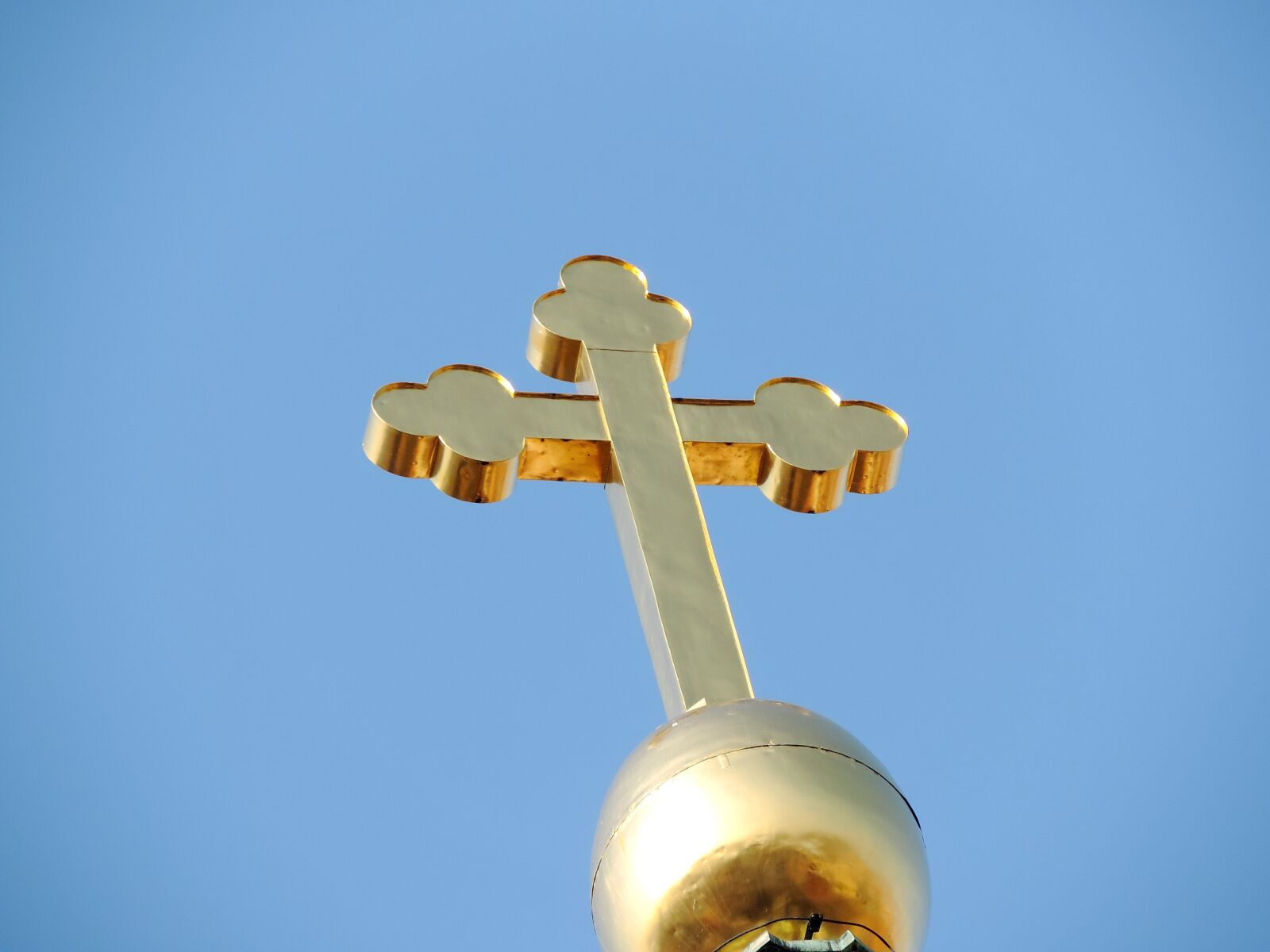 Nikon Coolpix P520 sample photo. Christianity, cross, gold, heaven photography