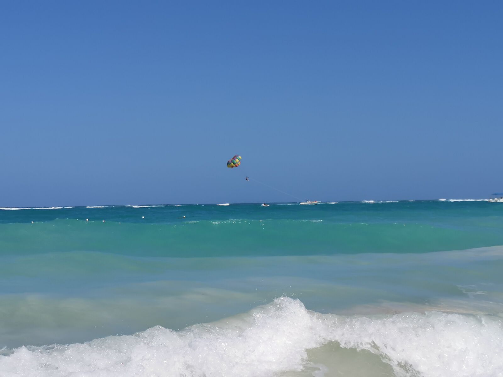 HUAWEI P30 sample photo. Beach, waves, water photography