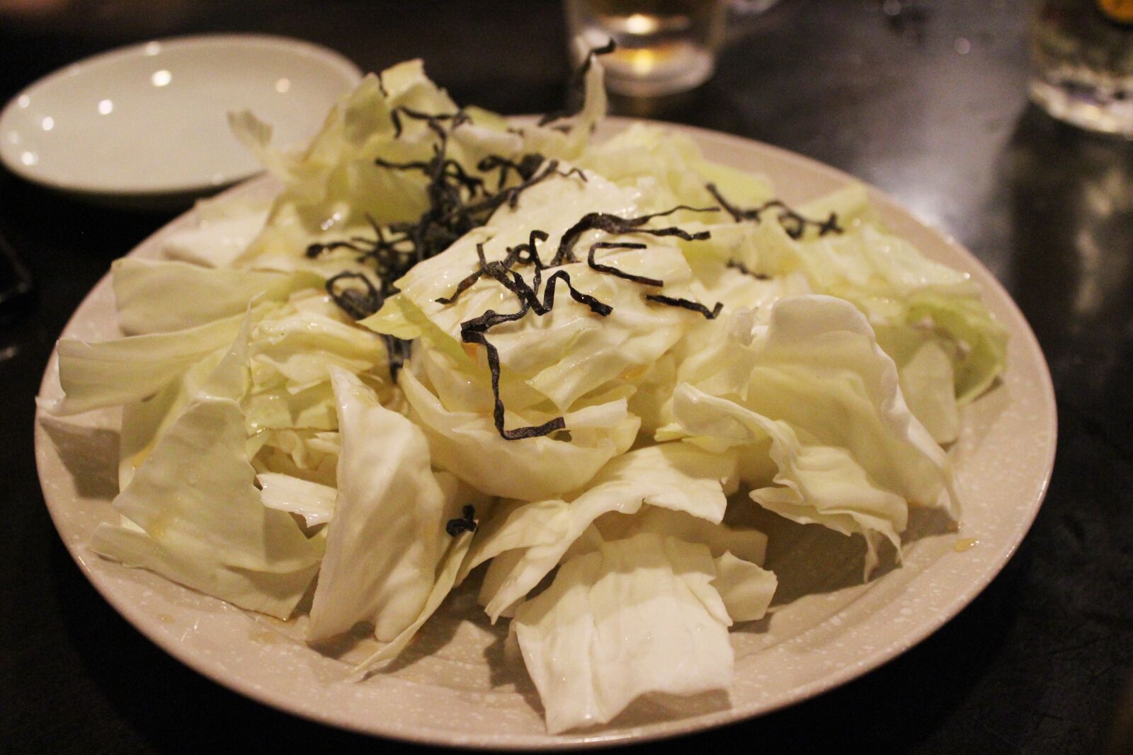 Canon EOS 600D (Rebel EOS T3i / EOS Kiss X5) sample photo. Cabbage, snacks, food photography