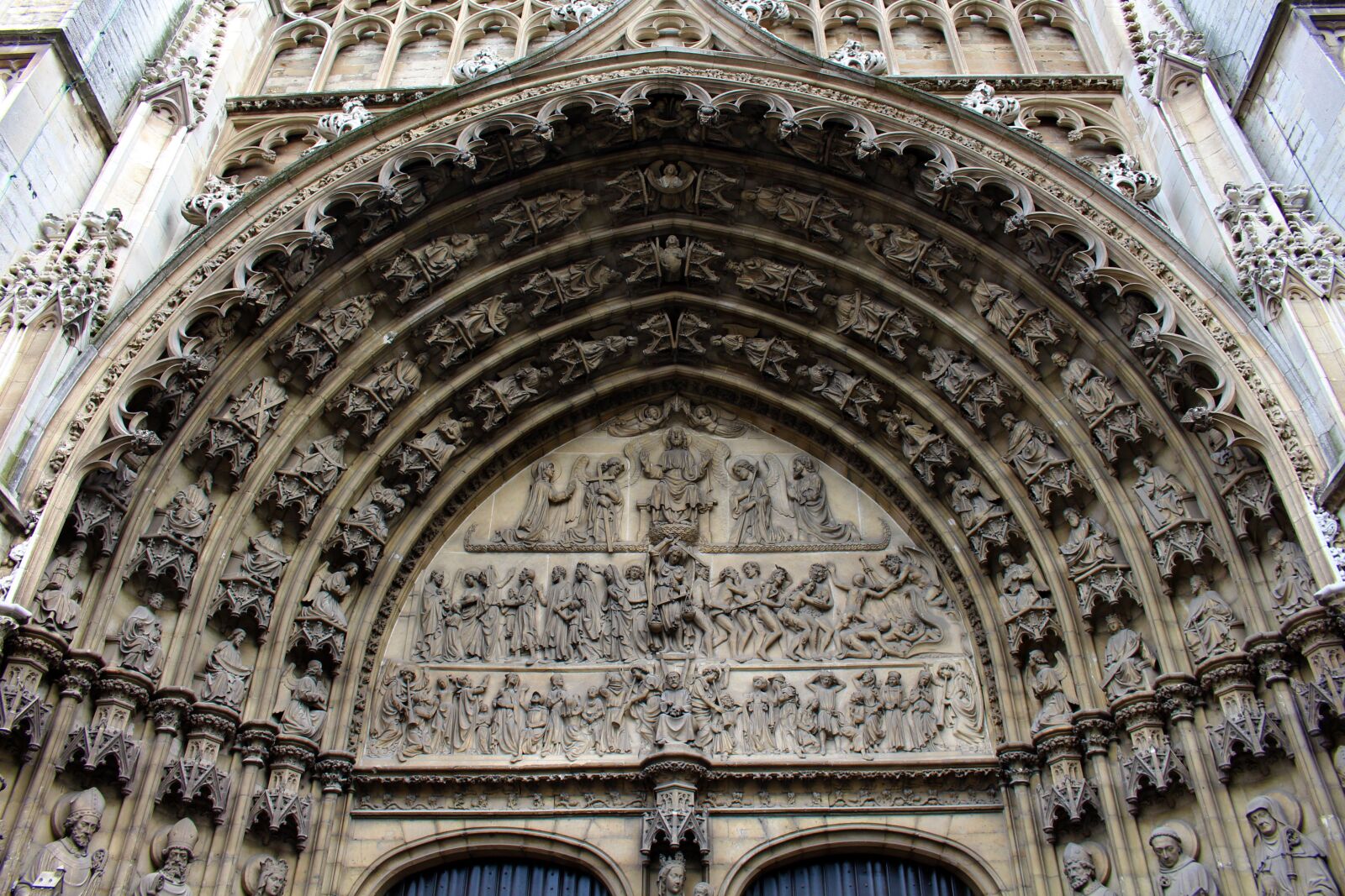 Canon EOS 700D (EOS Rebel T5i / EOS Kiss X7i) sample photo. Cathedral of our lady photography
