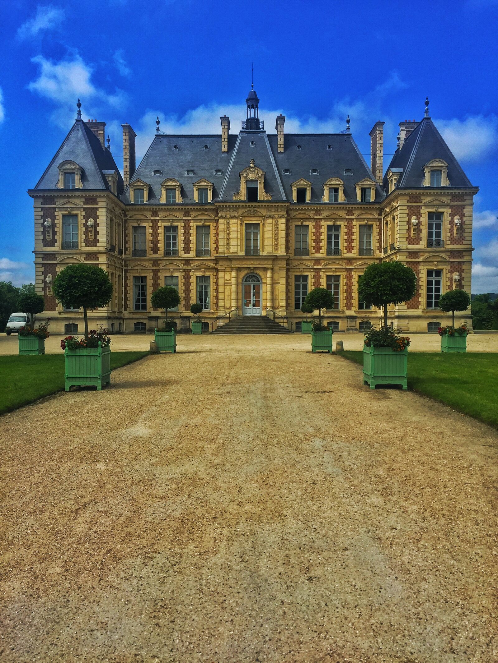 Apple iPhone 6 sample photo. Architecture, building, driveway, facade photography
