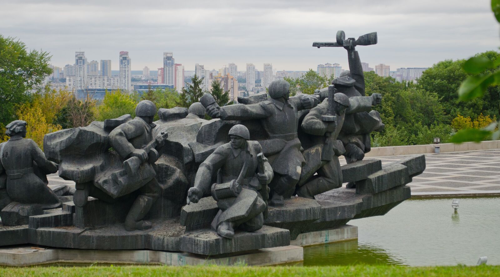 Nikon D5100 sample photo. Kiev, ukraine, monument photography