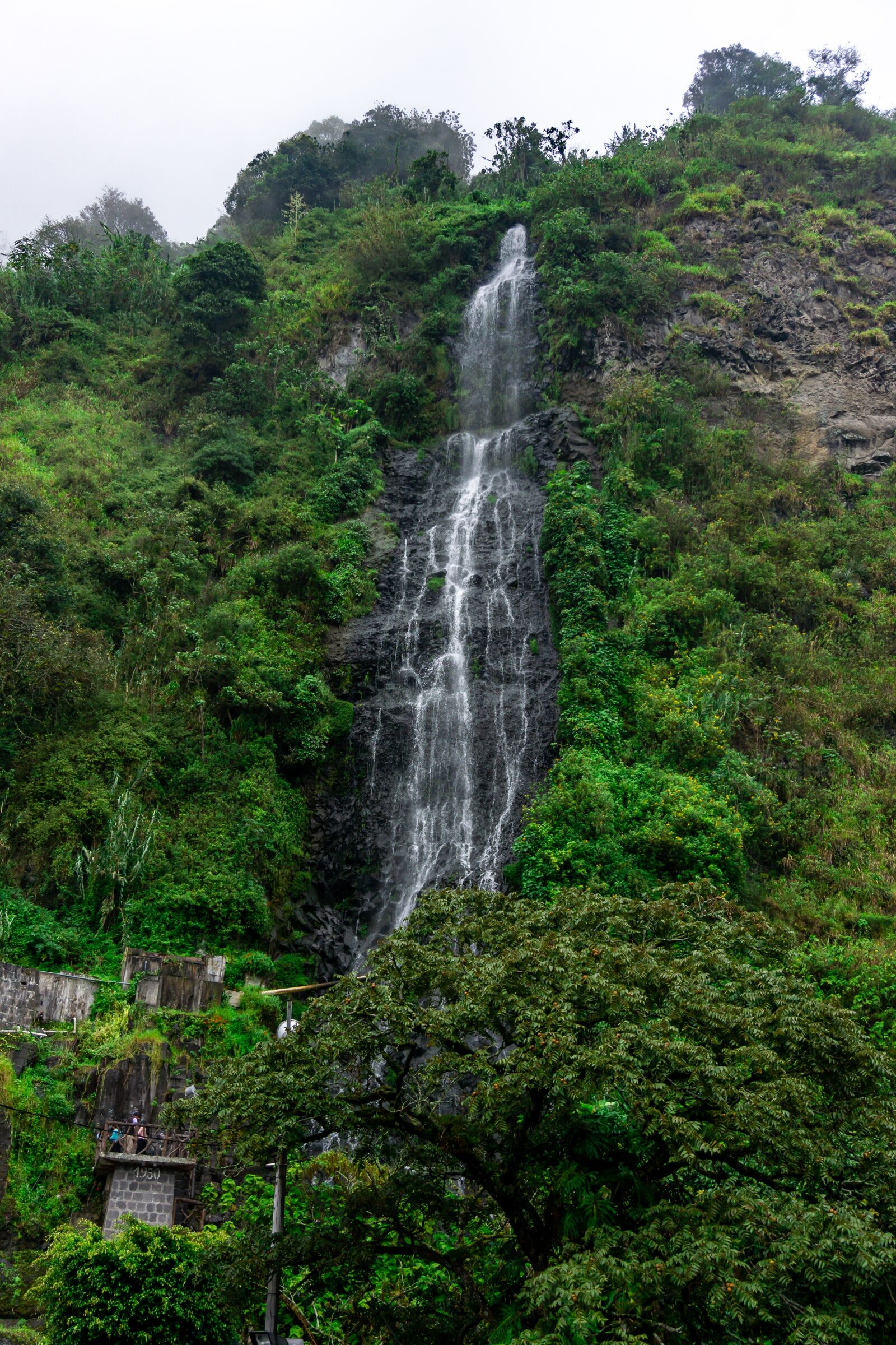 Sony E 16-50mm F3.5-5.6 PZ OSS sample photo. Waterfall, nature, water photography