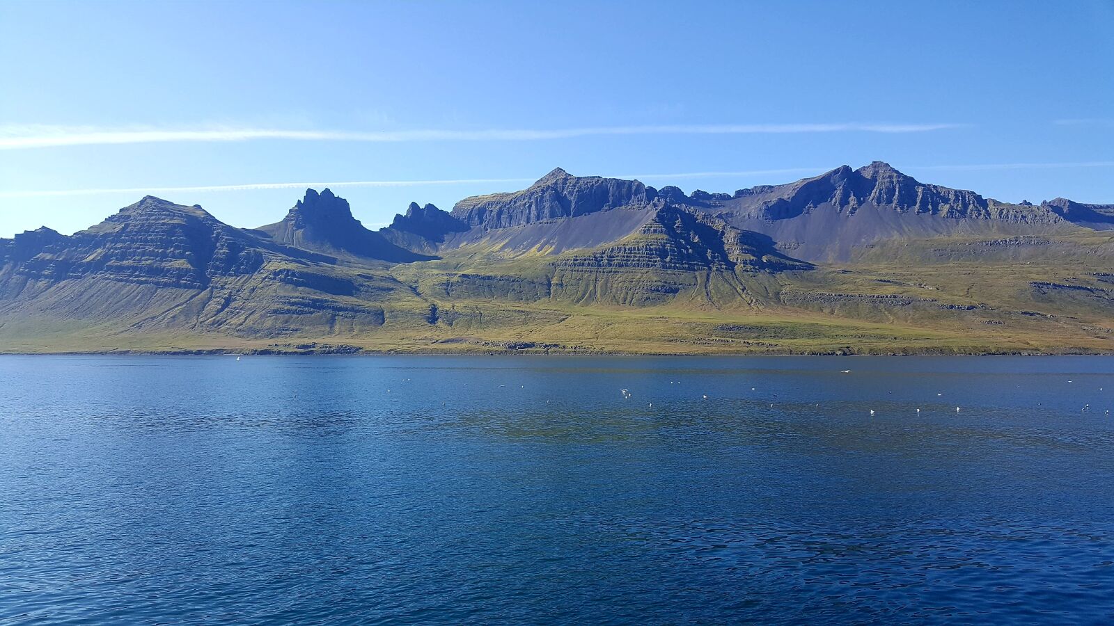 Samsung Galaxy S6 sample photo. Iceland, sea, mountains photography