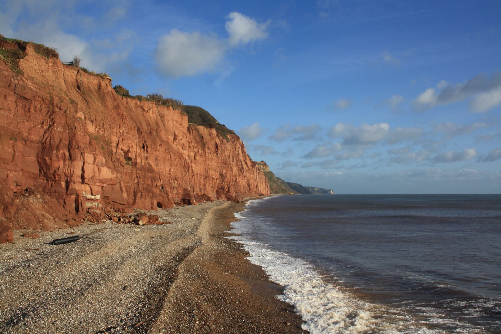 Canon EOS 1000D (EOS Digital Rebel XS / EOS Kiss F) sample photo. Coast, cliffs, sea photography