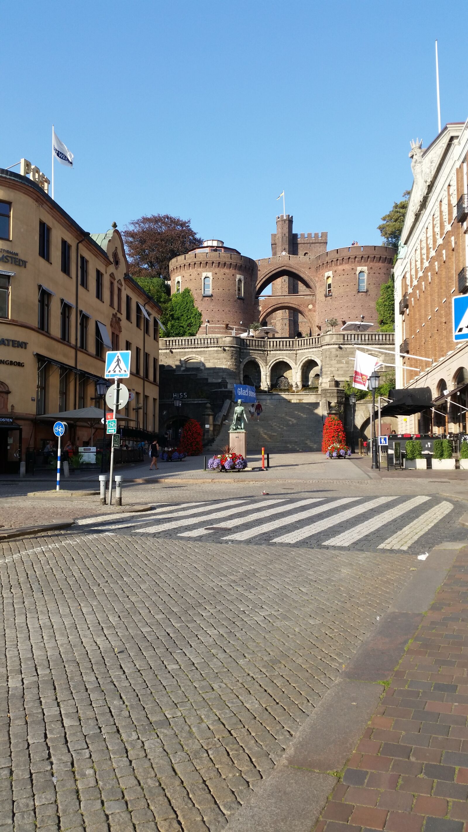 Samsung Galaxy S5 sample photo. City, urban photography