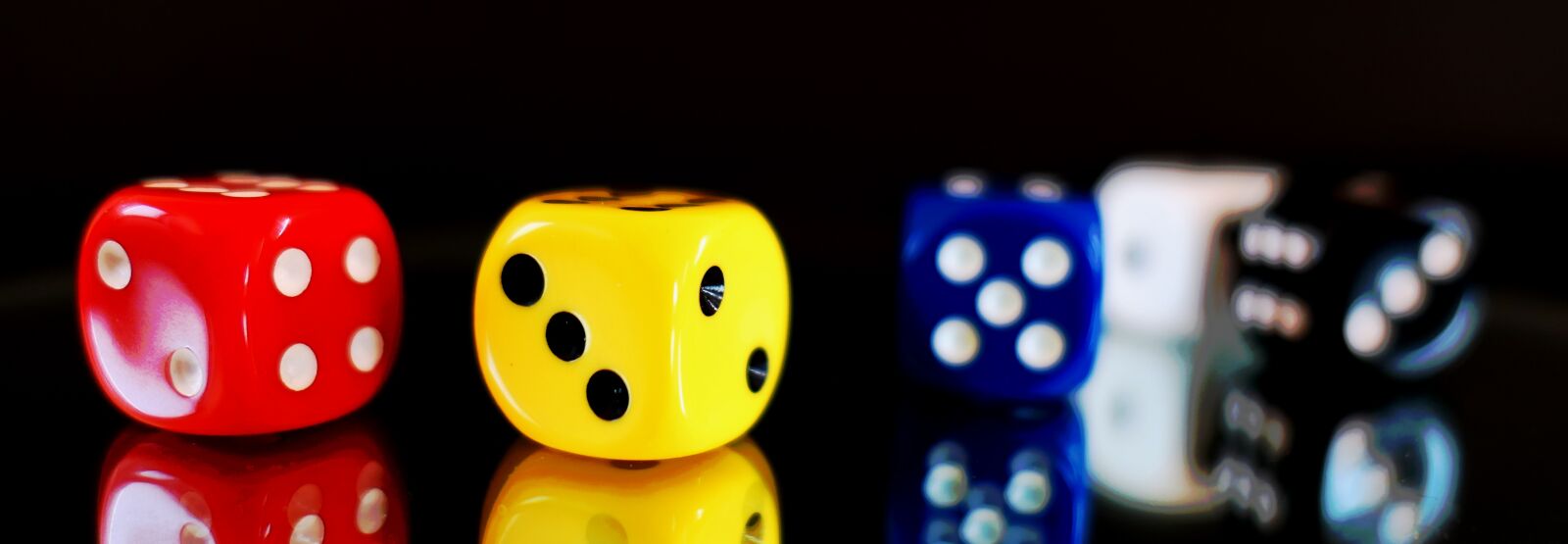 Panasonic Lumix DMC-LX10 (Lumix DMC-LX15) sample photo. Gamble, luck, cube photography