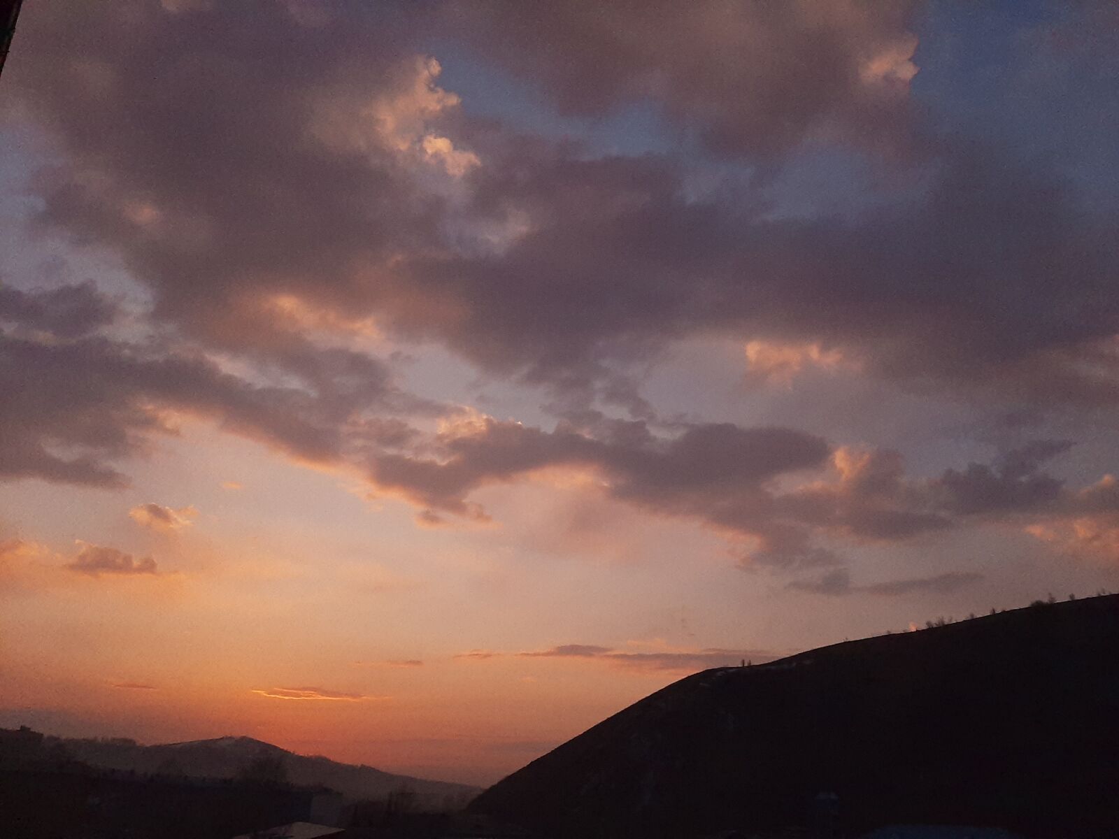 Samsung SM-A307FN sample photo. Sky, clouds, cover photography