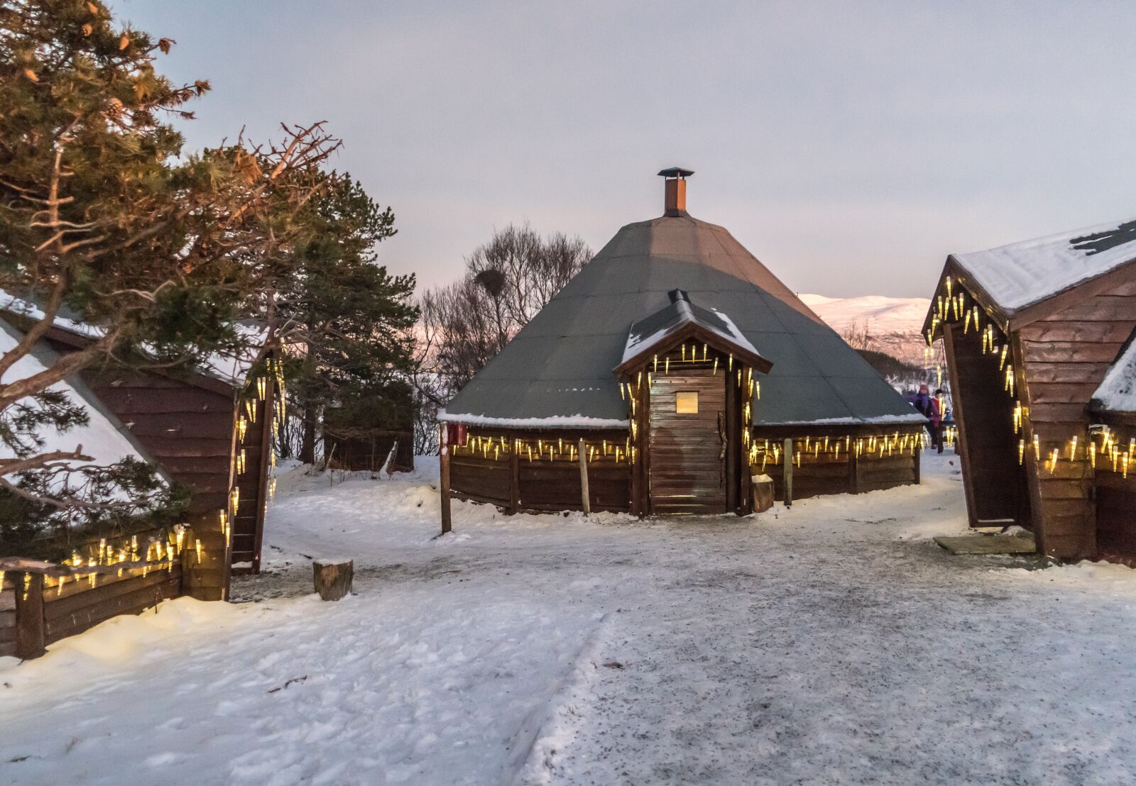 Sony a7R II + Sony FE 24-240mm F3.5-6.3 OSS sample photo. Tromso, norway, scandinavia photography