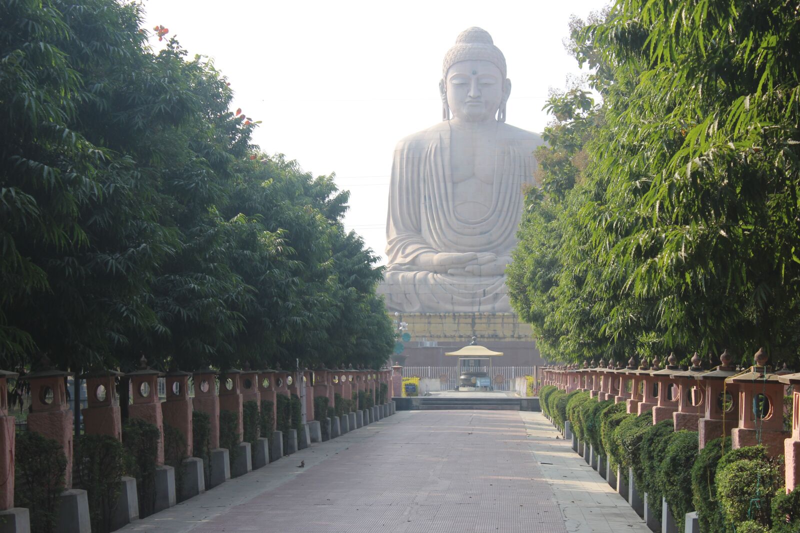 Canon EOS 1200D (EOS Rebel T5 / EOS Kiss X70 / EOS Hi) sample photo. Lord, buddha, ancient photography
