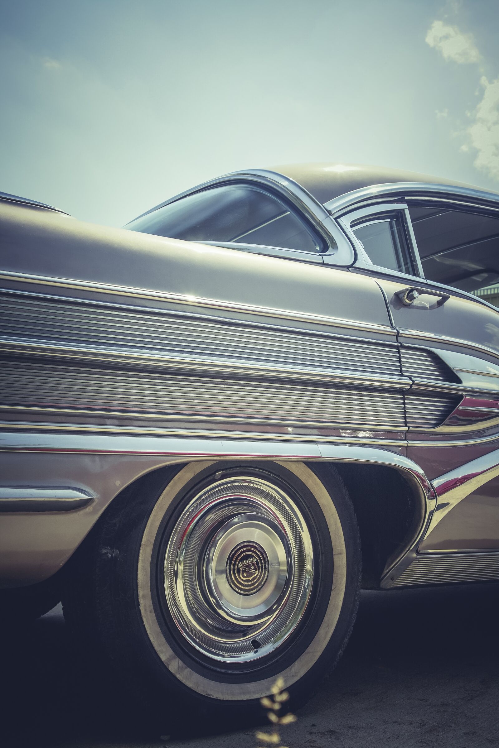 Canon EOS 5D sample photo. Car, chrome, classic photography