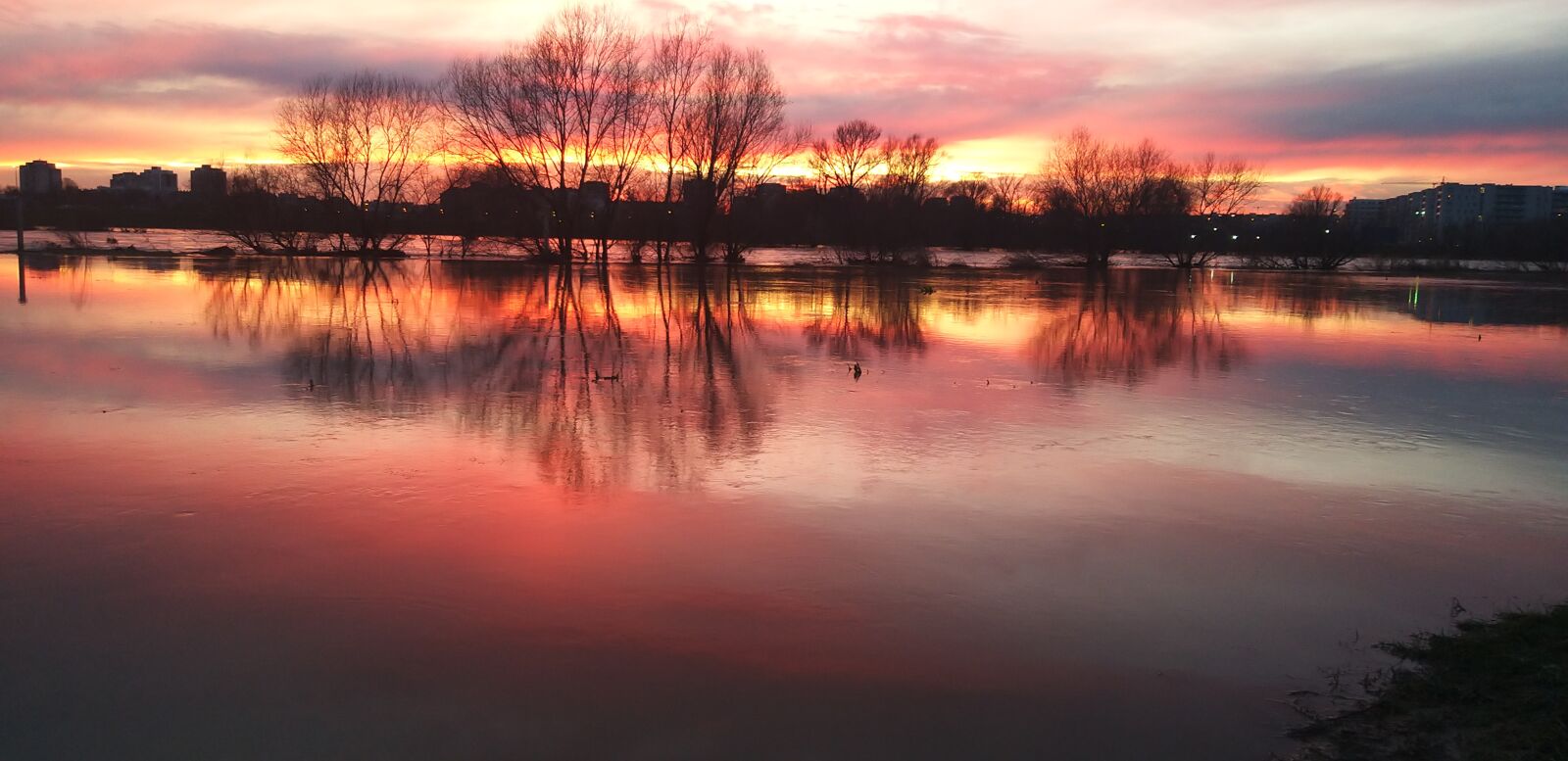 Samsung Galaxy A9 (2018) sample photo. Sava, zagreb, river photography