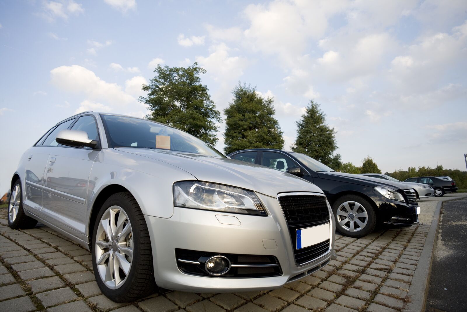 Canon EOS-1Ds Mark III sample photo. Autohaus, car dealers, auto photography