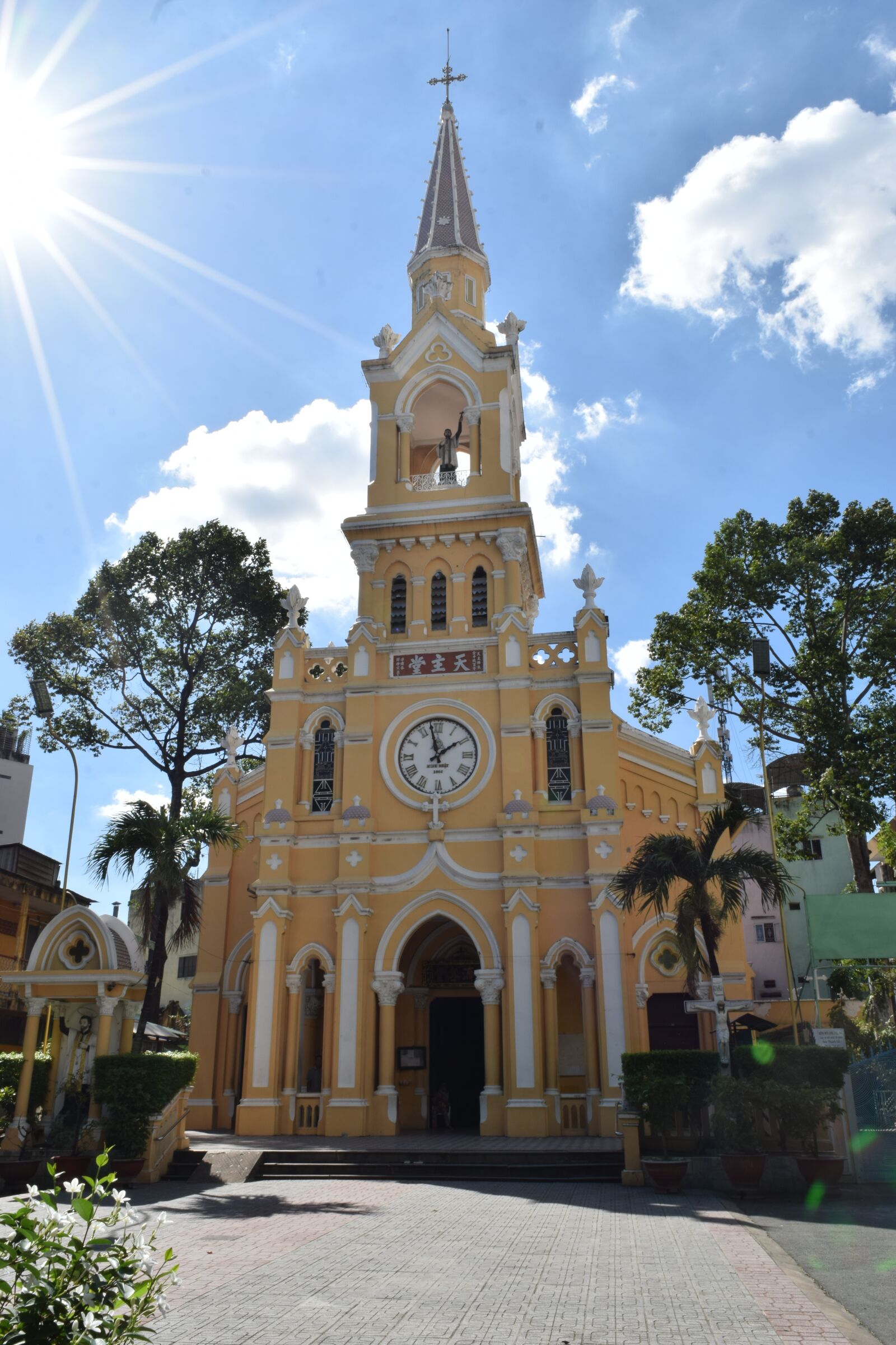Nikon D3300 sample photo. Cha tam church, backlit photography