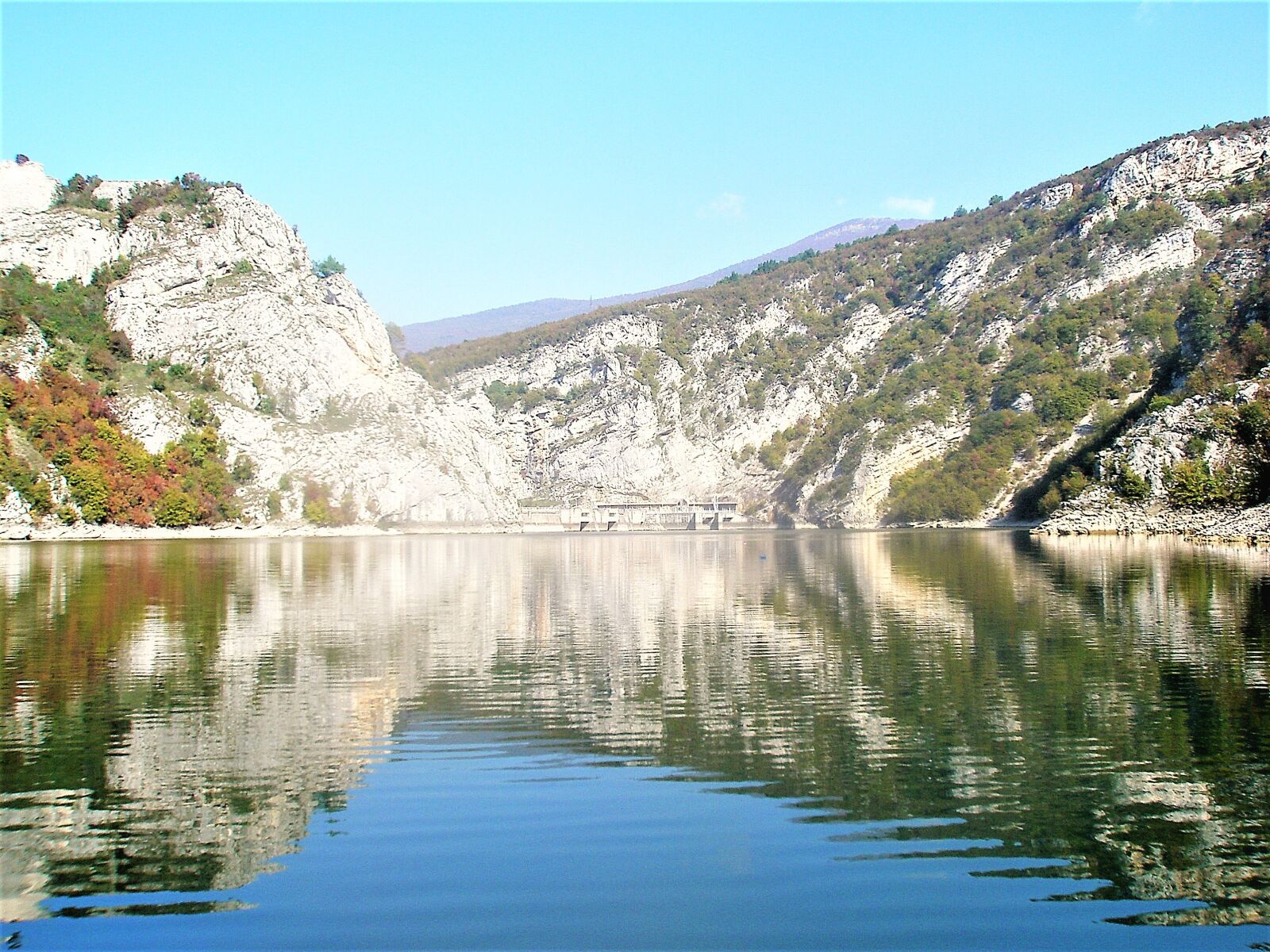 Olympus FE240/X795 sample photo. Lake, mirror, canyon photography