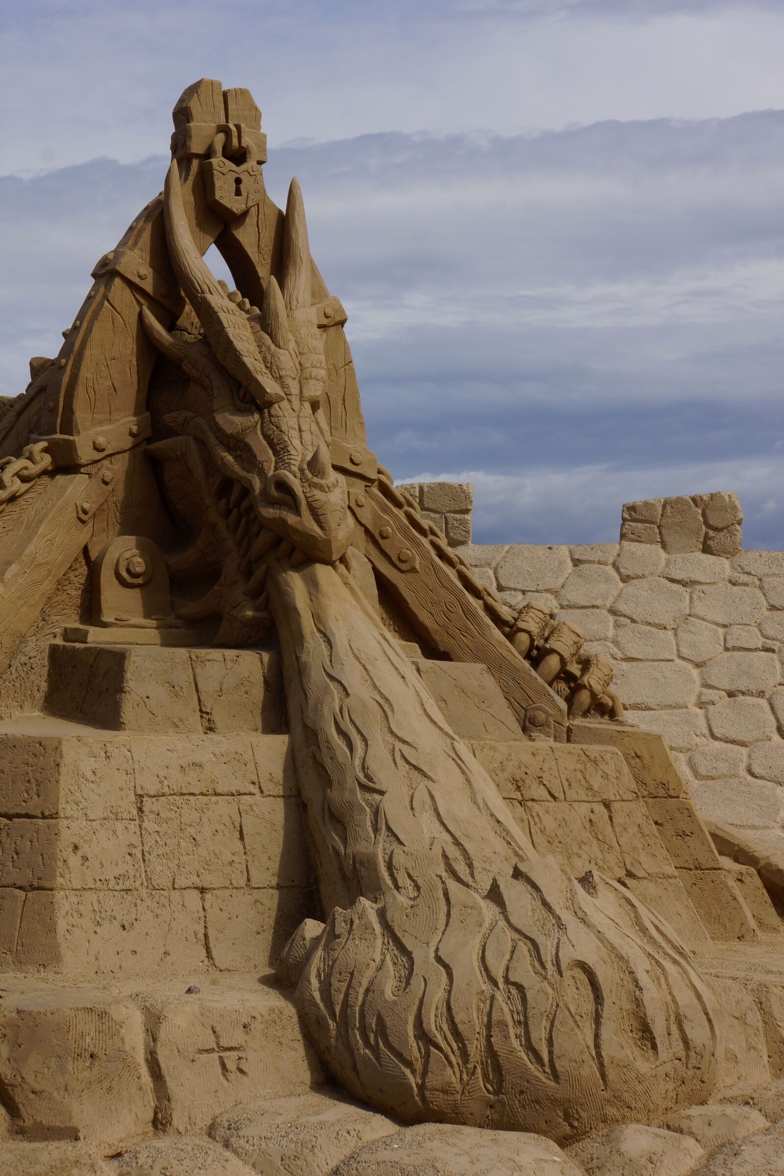 Sony Alpha NEX-7 sample photo. Sandcastle, sand sculpture, dragon photography
