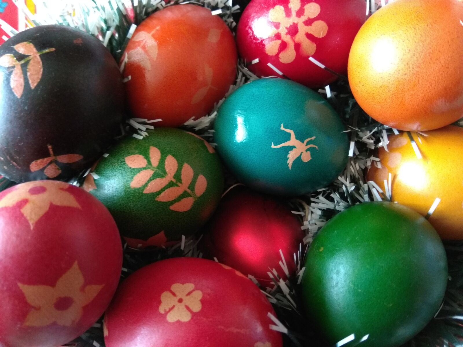 Xiaomi Redmi Note 4 sample photo. Eastern, eggs, hand photography