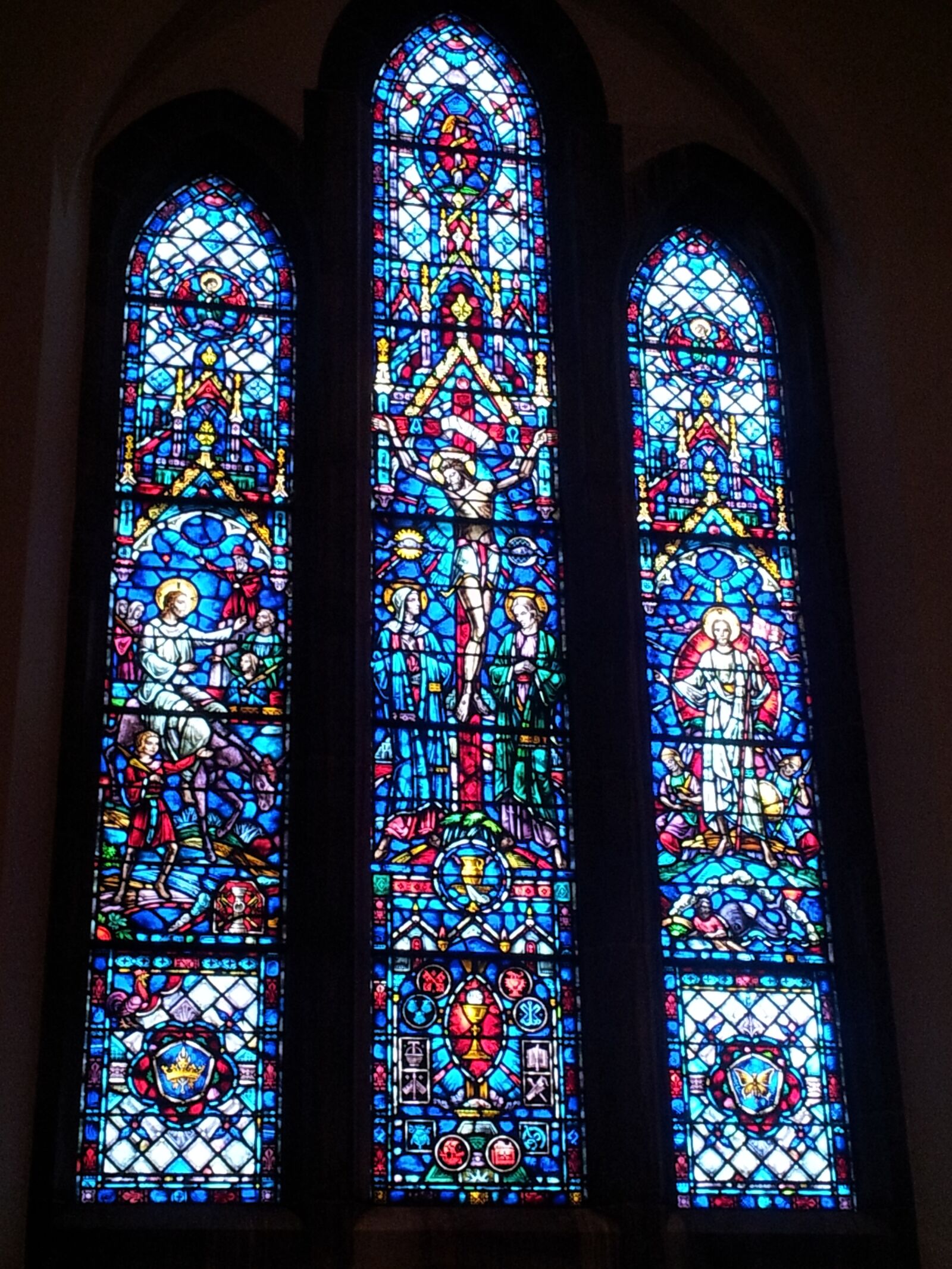 Samsung Galaxy S2 sample photo. Stained glass, church, stained photography